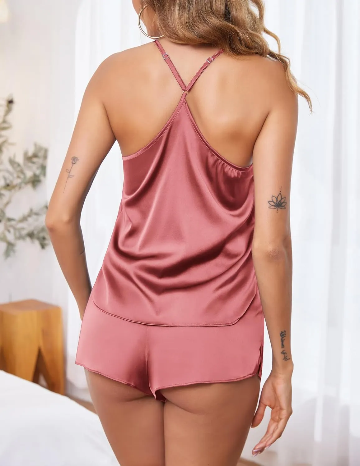 Ekouaer Silk Pajamas Set for Women Satin Lingerie Pjs Cami Top and Shorts Soft 2 Piece Nightwear