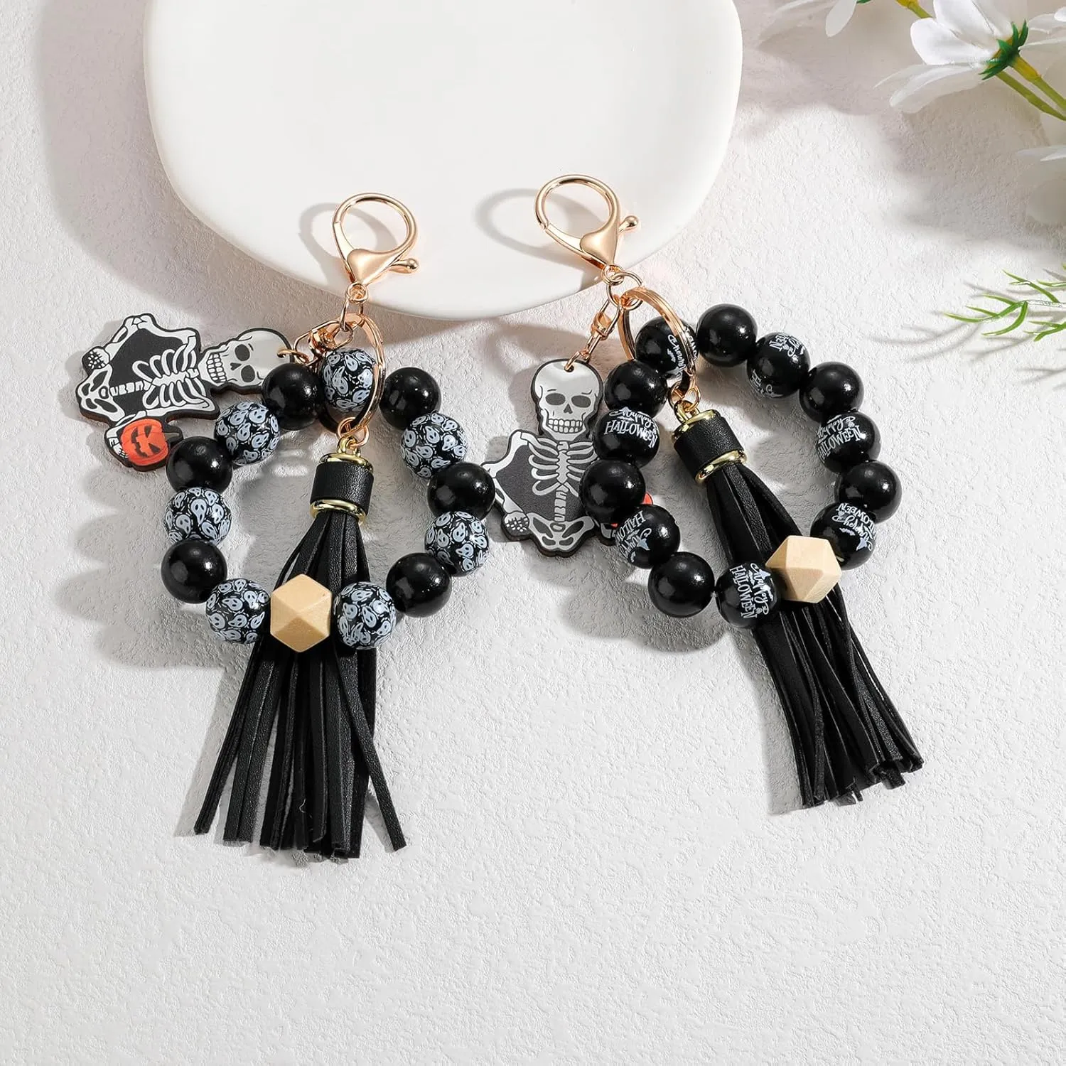 Hand Made Black Bracelet Wristlet Halloween Wooden Beads Keychain with Tassel Elastic Keyring Bangle for Women