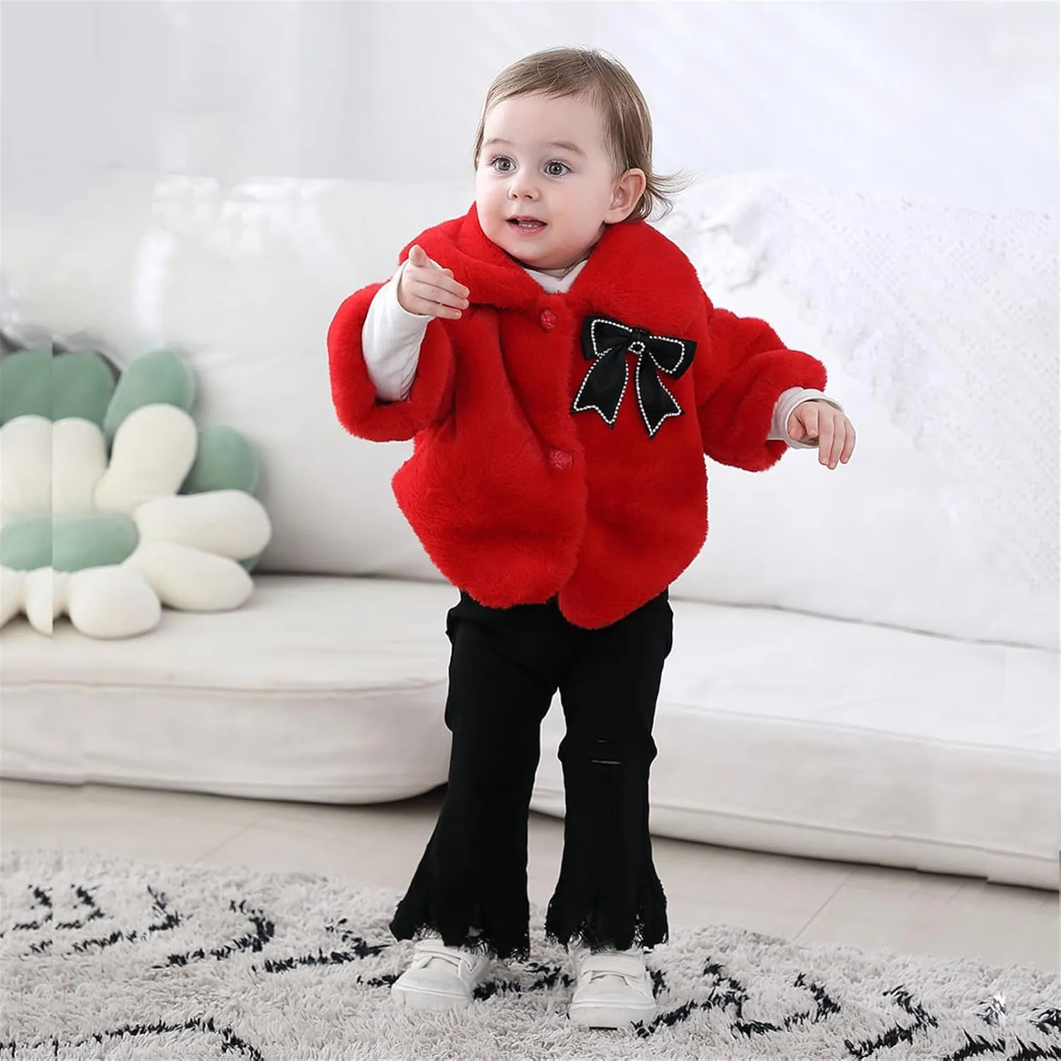 MW&FOFJR Baby Girls Faux Fur Winter Warm Cloak Coat Cute Bowknot Furry Cape Jacket Outwear