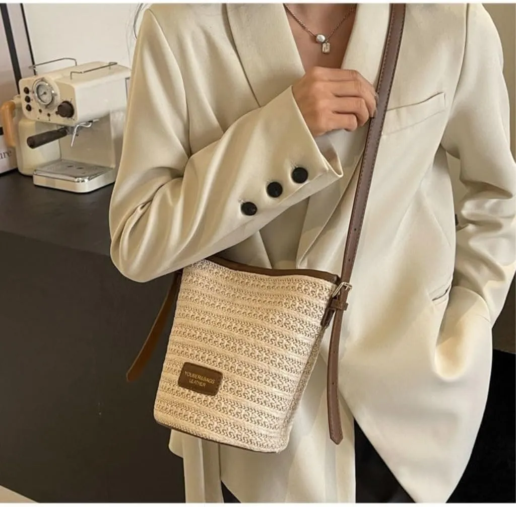 Straw Bag Straw Bucket Bag 2024 New Popular Versatile Crossbody Bag Korean Version Niche Small Bag Straw Beach Bag