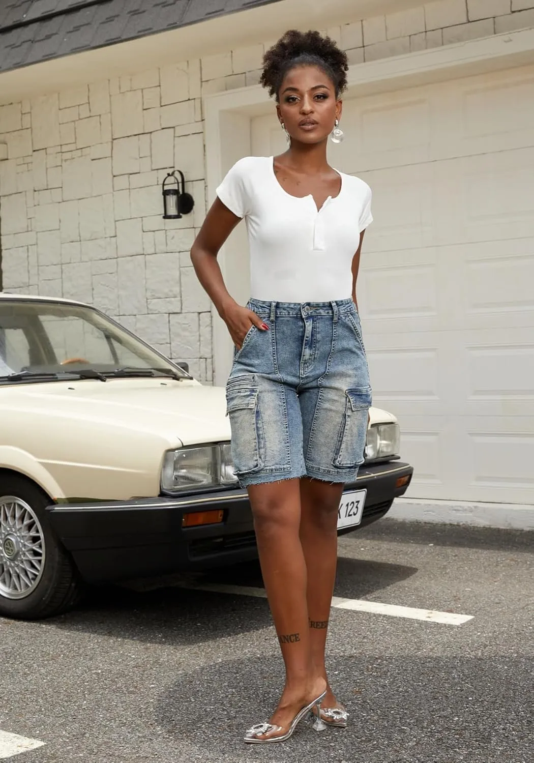 Unybwonn Women Denim Shorts High Waisted Distressed Straight Leg Cargo Shorts Casual Cargo Jean Shorts with Pockets