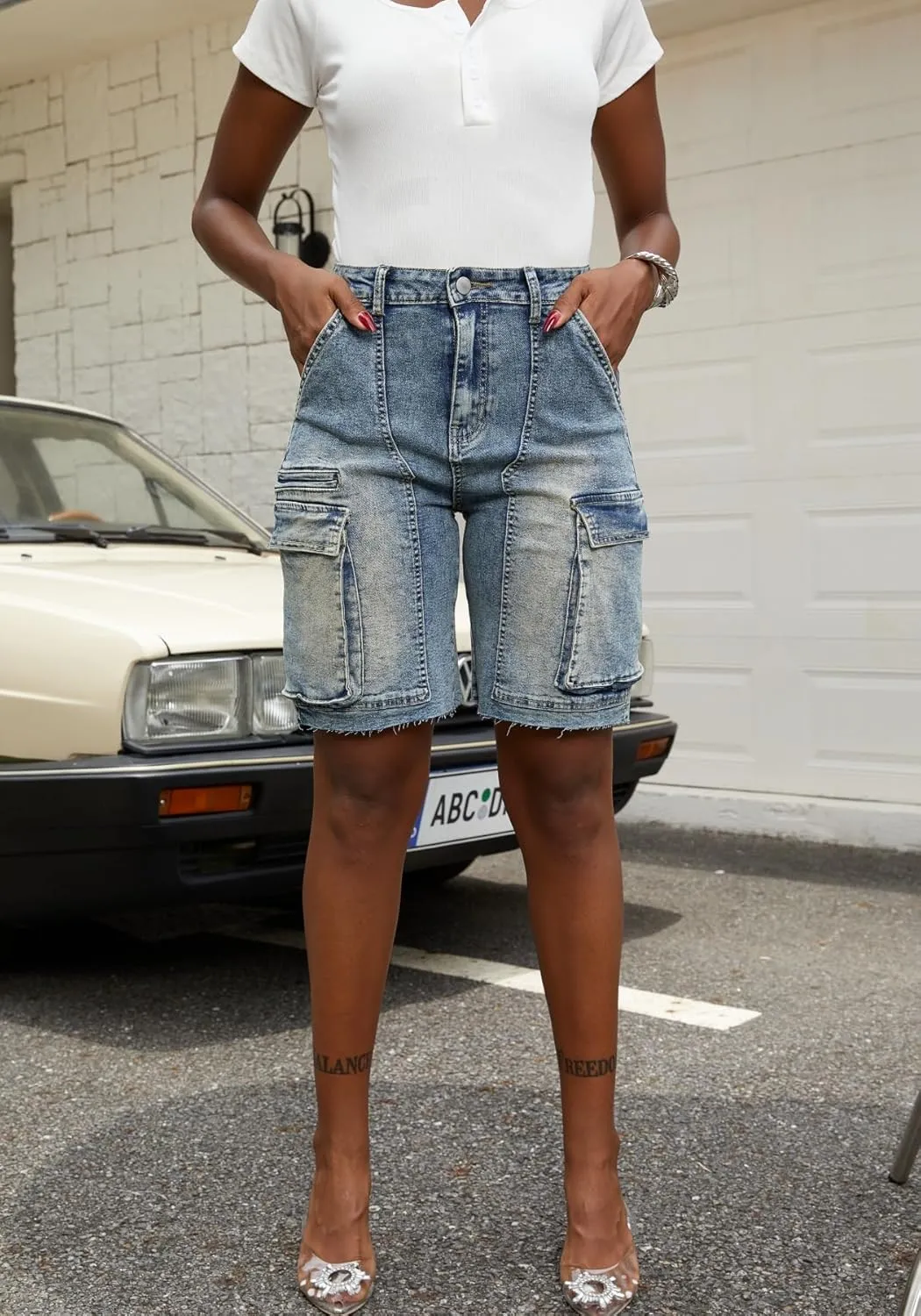 Unybwonn Women Denim Shorts High Waisted Distressed Straight Leg Cargo Shorts Casual Cargo Jean Shorts with Pockets