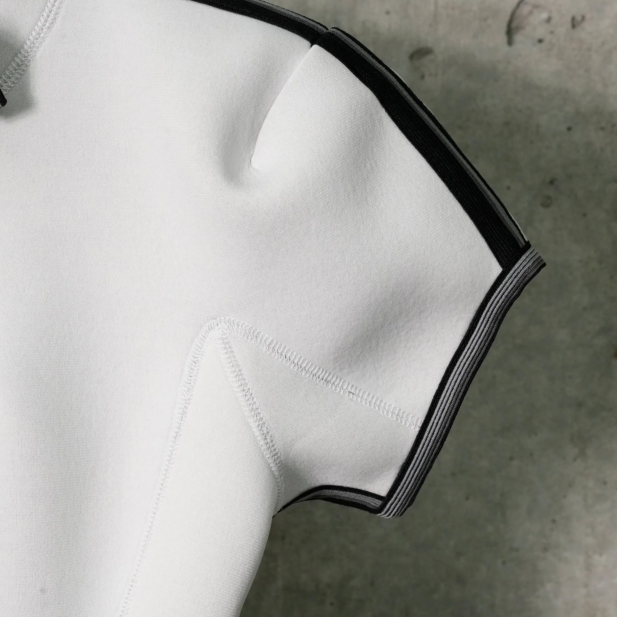 WETSUIT T-SHIRT / WHITE