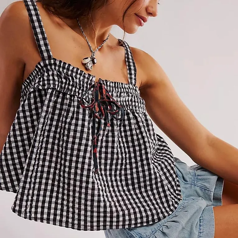 Women Y2k Spaghetti Strap Top Cute Ruffle Hem Smocked Peplum Cami Top Summer Sleeveless Going Out Top 00s Streetwear