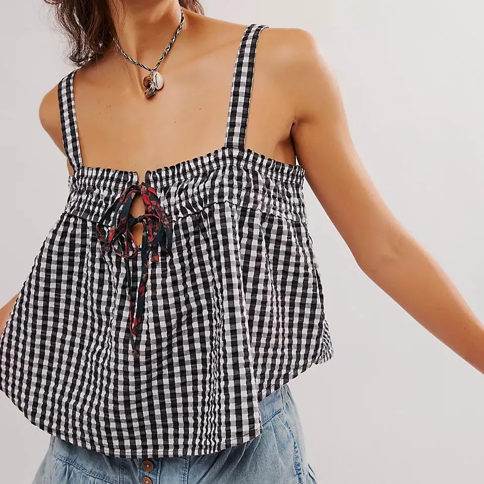 Women Y2k Spaghetti Strap Top Cute Ruffle Hem Smocked Peplum Cami Top Summer Sleeveless Going Out Top 00s Streetwear