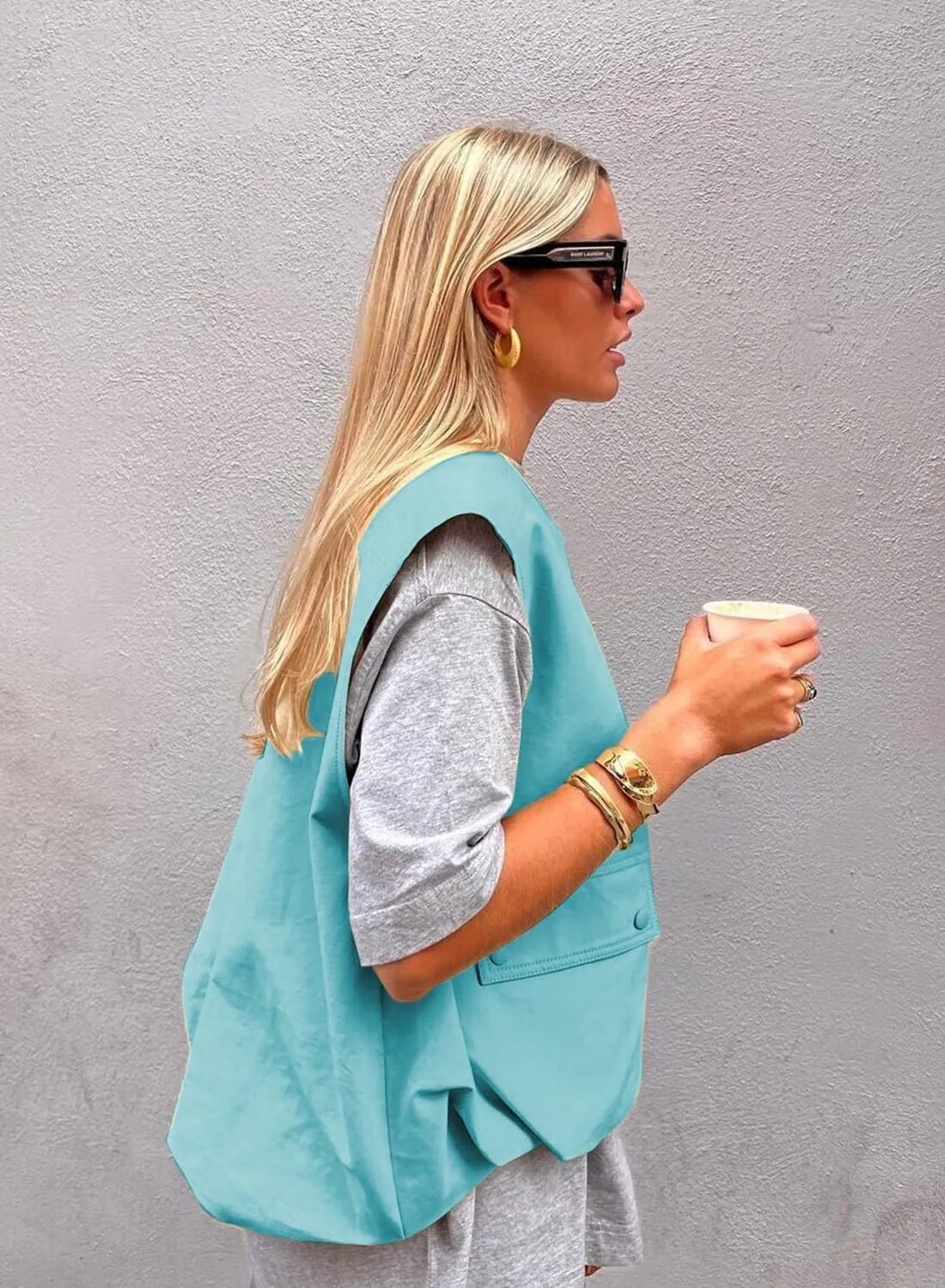 Women's Oversized Cargo Vest Casual Full Zip Up Ruched Hem Sleeveless Blazer Jackets Tops with Pockets