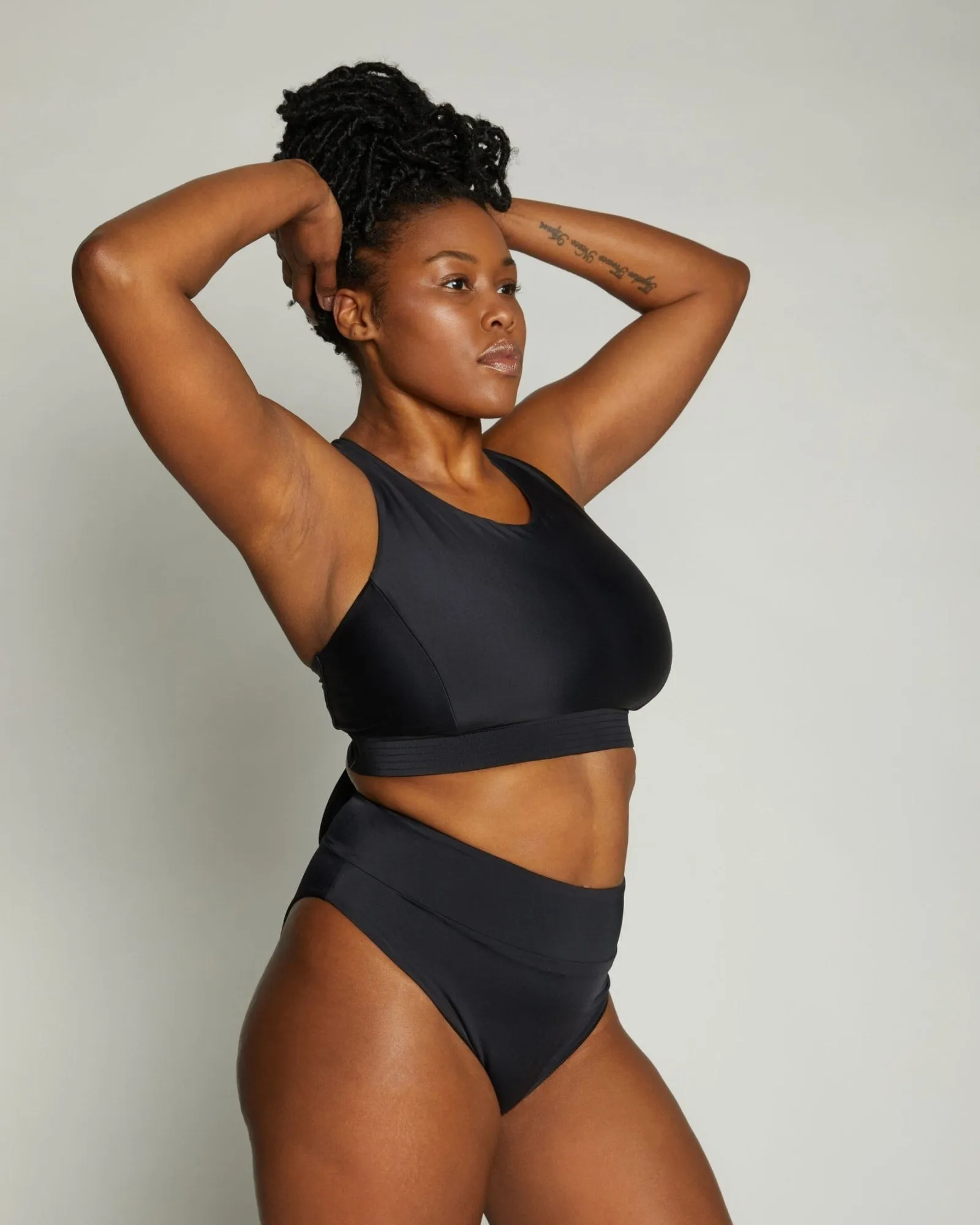 Zoe High-Neck Bikini Top | Black